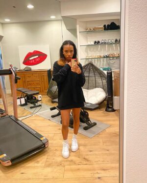 Imani Hakim Instagram - i love to dump. too many good things.