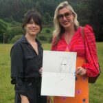 Imelda May Instagram – Tonight 9pm @skytv !!!
It was a delight to join Jim Moir (aka Vic Reeves) and his wife Nancy Sorrell on their ornithological adventure, 
“Painting with Birds”. 
What a lovely couple and delightful programme. 
I showed them around a part of my neck of the woods, the stunning Irish province of Leinster, 
as they searched for little terns. 
Airs tonight on SKY TV @ 9pm.

Jim & Nancy journey to a different area each episode to paint the unique species of birds native to that region, joined by local artists and friends such as Justin Hawkins, Mary McCartney and Nitin Ganatra.

I was in my element in beautiful Irish countryside, sketching and talking with them about my love and affinity with crows.

@jimmoirart
@nancysorrell
@skytv