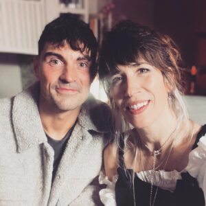 Imogen Heap Instagram - Sooooon you will hear new music I’ve been working on collaborating with this super talented amazing zoologist filmmaker wildlife warrior  extraordinaire @danowild. Been filming today @thehideaway.studio a little making of about the project. A little light in the darkness.