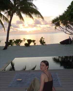 Imogen Waterhouse Instagram - the most beautiful soul cleansing special place Tetiaroa wowowowww unreal