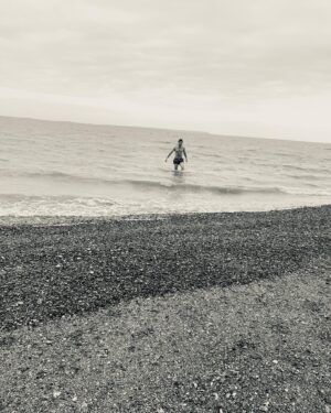 Imogen Poots Instagram - I am so proud of you for hurling yourself out into the scorching waters.
There was a potent willing in the audience to be transported, they came with open minds. You could feel the compassion jolt then flood the body with heat and prickles accompanied by that sinking dread, the itching unease that this could have been anyone’s life; your own, your child’s. The epic in the unremarkable helps us to grapple with our own puny selves. Moments of piercing devotion, what we might mean to one another in the end, land so tenderly. 
You love this company so much, your fellow cast, Hanya, Ivo, Emily. It’s truly cool as hell seeing you soar alongside them.
You are artistically brave and never lost sight for a second of the stone placed in your hand with this story.
Congratulations on being punk rock as fuck, for surrendering to risk and for your ever gleaming authenticity as an actor and as a person that punctures through the bull. 

Middle photograph by @emiliomadrid