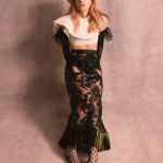 Imogen Poots Instagram - @amazingmagazine @lisahoughton @bentalbott @nailsbynadiabx @mrbitton @damianfoxe 🖤