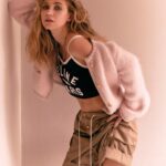Imogen Poots Instagram - @amazingmagazine @lisahoughton @bentalbott @nailsbynadiabx @mrbitton @damianfoxe 🖤