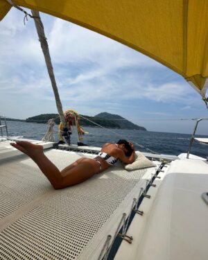 Inès Sberro Instagram - Catamaran Day 🛥️🐠⛱️🪼🐙