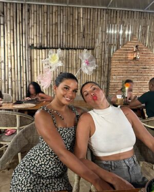 Inès Sberro Instagram - Ma mère mon double ma vie ❤️ Thaïlande avec toi ❤️