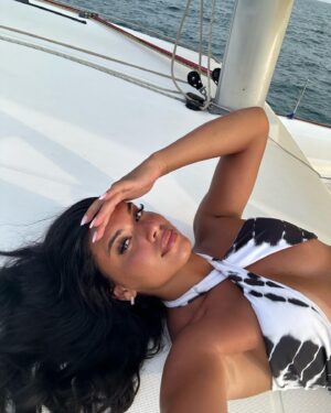 Inès Sberro Instagram - Catamaran Day 🛥️🐠⛱️🪼🐙