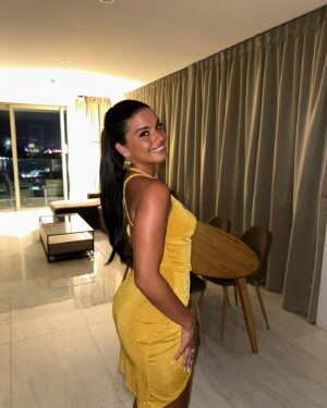 Inès Sberro Instagram - Ciao bello 💛