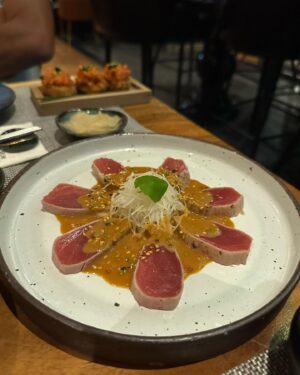 Inès Sberro Instagram - 🪭🍣🍱🍤🍚✨