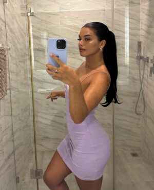 Inès Sberro Instagram - Salut 💜