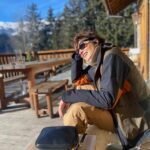 Inès de La Fressange Instagram - happy in the mountains ♡ #picture @denis.olivennes #meribel #today