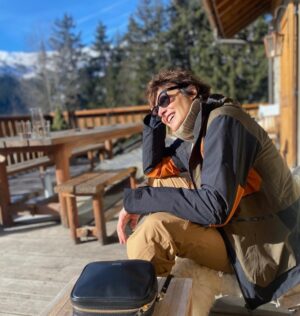 Inès de La Fressange Instagram - happy in the mountains ♡ #picture @denis.olivennes #meribel #today