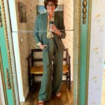 Inès de La Fressange Instagram - Friday look , Je m’habille comme mon vestibule ! @inesdelafressangeparis @inesdelafressangesouliers