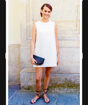 Inès de La Fressange Instagram - encore une jolie napolitaine @dior ! @violettedurso