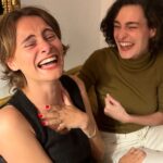Inès de La Fressange Instagram - C’est la fête des mères : j’ai le droit de tout publier ! #NonMaisMomanTasPasMisCettePhotoSurInsta ? @violettedurso @ninedurso #cadaques #tonight #mostluckymumonearth