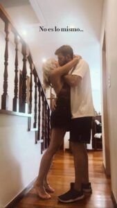 Inés Palombo Instagram - Cuando empezamos con Nico, el me dijo algo que me re marcó… “que esto funcione solo depende de nosotros 2”, me pareció muy poderoso y aunque parezca obvio, no lo es. Teníamos y tenemos día a día el poder de que esta relación funcione bien, más o menos, o no funcione. No es fácil, hay que hablar, no guardarse las cosas, tener cuidado con el piloto automático, y demostrar lo que sentimos. El amor es una elección, tenemos el poder de construirla y elegir qué sí y qué no. También, elegir cómo festejarlo. Feliz San Valentín 💘 #sanvalentin #14defebrero #diadelosenamorados #pareja #amor #relacion #relacionsana