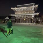 Inés Palombo Instagram - En Kyoto, una ciudad imperdible, recomendamos estar al menos 3 días. Nos hospedamos en el @hotel_kuu_kyoto, con una ubicación perfecta, a poquitas cuadras de la estación central de trenes y con esta vista soñada. Tiene también un onsen, que fue genial vivir la experiencia! Tienen idea de qué es? (Ya se los voy a mostrar bien en un próximo reel 😉). #kyoto #japon #hotel #turismo #viajar