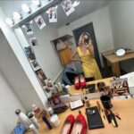Inés Palombo Instagram - Un random de este último tiempo 🙃 Un poco de todo, trabajo, salidas, amor, familia… Con qué se quedan? (La lata de cerveza de la 5 foto fue una joda que me hicieron atándomela con una tanda a mi botella de agua, los últimos días de funciones pasaron cosas 😅)