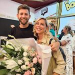 Inés Palombo Instagram - Desde chiquita amaba “el olor al teatro” y esa pasión se renueva hoy con este estreno! 🤍 Me sumé a “Los Bonobos” de @rgbredes en @elnacionalsancorseguros y no puedo estar más feliz!!! Gracias a @manu.pal @albertonegrinlong @gustavoyankelevichok por confiar, a todo el elenco y equipo por abrirme las puertas y hacerme sentir tan cómoda, y a la mejor hinchada del mundo! Los amo! A disfrutar con todos los sentidos! Esto recién empieza! Los esperamos de jueves a domingos, entradas por @plateanet Las fotos divinas que me acompañan en el camarín son de @artepolaroid Los accesorios son de @lovelolaaccesorios Y al final les comparto una partecita de la hermosa nota que me hizo @peralta_nico