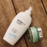 Inês Aguiar Instagram - #Pub Principalmente no verão, tudo o que quero para a minha pele resume-se a proteção e hidratação! E a @biotherm consegue garantir-me exactamente isto, com o hidratante de rosto Aquasource Hyalu Plump gel, com frações de plankton garante 48 de hidratação em profundidade. O icónico Lait coporel é uma loção corporal que ajuda a pele a reencontrar imediatamente um toque suave e a restaurar a barreira protetora da pele. E tem um cheirinho a cítricos que fica por onde passamos. E claro, os solares biotherm waterlovers, que protegem a pele da radiação solar e em simultâneo a saúde dos oceanos devido ao seu packaging 100% reciclado. #WaterLovers #SkincareRoutine