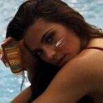 Inês Aguiar Instagram - #Pub Principalmente no verão, tudo o que quero para a minha pele resume-se a proteção e hidratação! E a @biotherm consegue garantir-me exactamente isto, com o hidratante de rosto Aquasource Hyalu Plump gel, com frações de plankton garante 48 de hidratação em profundidade. O icónico Lait coporel é uma loção corporal que ajuda a pele a reencontrar imediatamente um toque suave e a restaurar a barreira protetora da pele. E tem um cheirinho a cítricos que fica por onde passamos. E claro, os solares biotherm waterlovers, que protegem a pele da radiação solar e em simultâneo a saúde dos oceanos devido ao seu packaging 100% reciclado. #WaterLovers #SkincareRoutine
