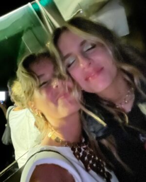Inês Aires Pereira Instagram - Eu amo-a tanto meu deus do céu! Parabéns babe! 💞