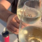 Inês Aires Pereira Instagram – Hora do vinhozinh 💛