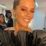 Inês Aires Pereira Instagram - Mais uma gala de @gottalentpt e eu estava bem montada! Makeup @nizaloureiroo_make_up Cabelo @davidxavier.hairpro Vestido LINDO @luiscarvalhoofficial Styling @gabrielapinheirostyling