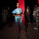 Inês Aires Pereira Instagram - Ontem fui à @lisboafashionweek! Vestida pelo @luiscarvalhoofficial , maquilhada pela @raquelestevens e penteada pela @lorealpro @lorealpro_education_portugal @manuel_novo_pro ! Obrigada pelas chapas @afonsodbatista . Hoje ainda há mais criadores para admirar mas hoje a mãe ta on. 💜