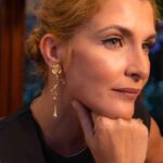 Inês Castel-Branco Instagram – Ontem foi noite de Emmys. Faço televisão há mais de 20 anos e acho que ontem senti mesmo orgulho disso. Ver aquela sala cheia de pessoas a dizerem bem e a premiarem o que de melhor se faz em televisão.  Foi uma experiência incrível.  Queria só vir aqui dizer isto e agradecer ao @luiscarvalhoofficial por mais um vestido flawless e à @beatrizjardinha pelas lindas jóias. E obrigada à organização dos @iemmys. Não ganhamos a estátua mas foi espetacular na mesma. Hair and make up by the amazing @sebastianscolarici