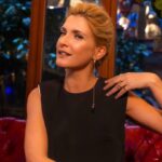 Inês Castel-Branco Instagram – Ontem foi noite de Emmys. Faço televisão há mais de 20 anos e acho que ontem senti mesmo orgulho disso. Ver aquela sala cheia de pessoas a dizerem bem e a premiarem o que de melhor se faz em televisão.  Foi uma experiência incrível.  Queria só vir aqui dizer isto e agradecer ao @luiscarvalhoofficial por mais um vestido flawless e à @beatrizjardinha pelas lindas jóias. E obrigada à organização dos @iemmys. Não ganhamos a estátua mas foi espetacular na mesma. Hair and make up by the amazing @sebastianscolarici