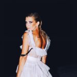 Inês Castel-Branco Instagram - Ainda a recuperar do festão de ontem da @vogueportugal. Tenho as amigas mais giras do mundo e este Xtilo todo só foi possível graças ao meu @filipecarrico_styling e o seu bom gosto. Esta carinha laroca foi esculpida pela @joanamoreira_makeup. O meu look Madonna é de uma loja que todos deviam conhecer ali para os lados do príncipe real @newblackconceptstore. E o beijo é Amor. Get over it. 📸 @pilardfalmeida @rafaelasglopes @yolgasmaria