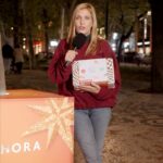 Inês Castel-Branco Instagram – Fui até à Avenida da Liberdade ver as luzes de Natal da @sephoraportugal e oferecer os produtos do calendário do advento da @sephoracollection🎄venham comigo ver o que é que calhou a cada pessoa! 🎁 e feliz Natal! 🎅
#pub #SephoraPortugal #AdventCalendar