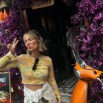 Inês Gutierrez Instagram – Vá, já que em Portugal está quase aí a hora de jantar 😇 vamos à comida na Turquia: intensa, saborosa e condimentada. Resultado: acordar todos os dias com dores de estômago, mas com vontade de repetir o que comi no dia anterior. Maaaaas… em TODAS as viagens que faço tenho saudades da comida portuguesa.🫢