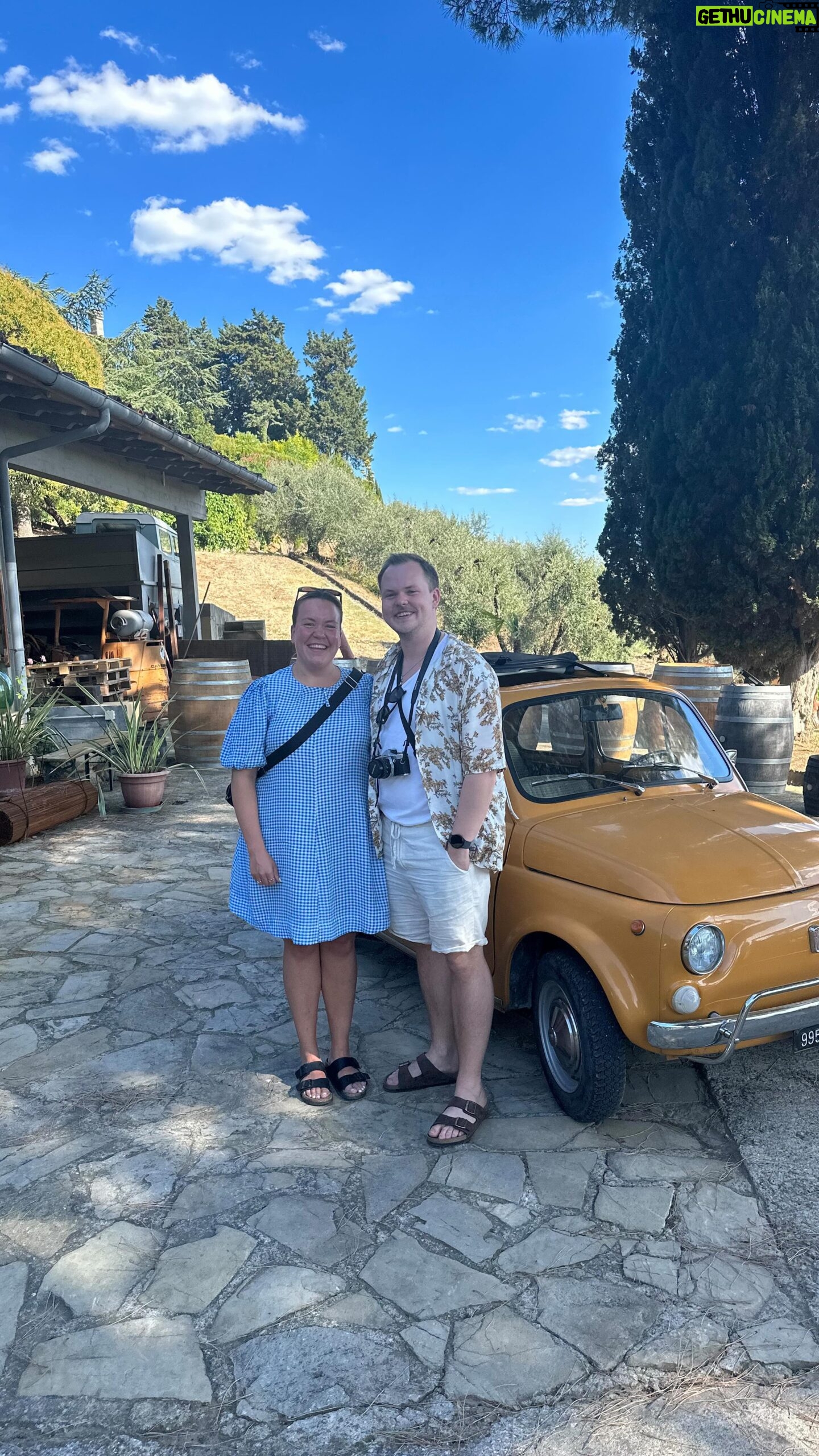 Ina Svenningdal Instagram - The tuscan countryside🌱🌻🫒🍷🚗