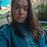 Ina Svenningdal Instagram – Barn er de minst ansvarlige, men samtidig de mest sårbare for miljøforurensninger. De fortjener rent vann, gode skoler og trygge oppvekstvilkår. Én genser kan forandre mye, skaff deg din her: www.medhumgenser.com #DinSøppelMinHelse #dontwastemyhealth ❤️