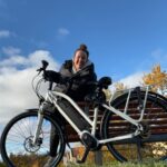 Ina Svenningdal Instagram – Reklame// @buddy.bike 🍁
(Rabattkode følger) 

Hils på BETTYBIKE🤍 
Høsten er kommet for fullt og det er perfekt med litt sol, frisk luft i fjeset og en sykkeltur🍁 

OG med rabattkoden «ina5000» får du nå 5000,- i rabatt på modellen BuddyC6 som jeg har! Som jeg ELSKER! (Koden varer ut Oktober) 🤍 

Og for dere vintersyklister der ute, så har BuddyBike en enkel løsning på deres hjul, så du får kjøpt ekstra trekk med glidelås til både terreng, og med pigger til de ekstra glatte månedene! 🍁 GOD TUR!