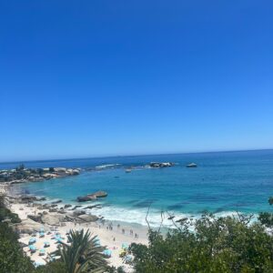 İnci Türkay Instagram - Mutlu Yillar🌍
Happy New Year 🌍
#clifftonbeach #southafricanbeaches