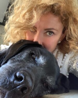 İnci Türkay Instagram - This is us❤️
#siyah #labrador #unconditionallove ❤️