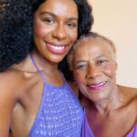 Indira Nascimento Instagram – Tal mãe, tal filha né?! 🥰 Vocês sabiam que a minha mãe também é apaixonada pelo universo audiovisual?! Foi com ela que aprendi a admirar a sétima arte. Confiram o top 4 filmes que ela selecionou pra vocês assistirem neste domingo! Ahh, me contem….Vcs já conheciam esses filmes? Já viram algum? Qual vc vai assistir mais tarde? Salvem este post pra lembrar de pegar as dicas dadas pela dona Cida depois.

#indiraindica