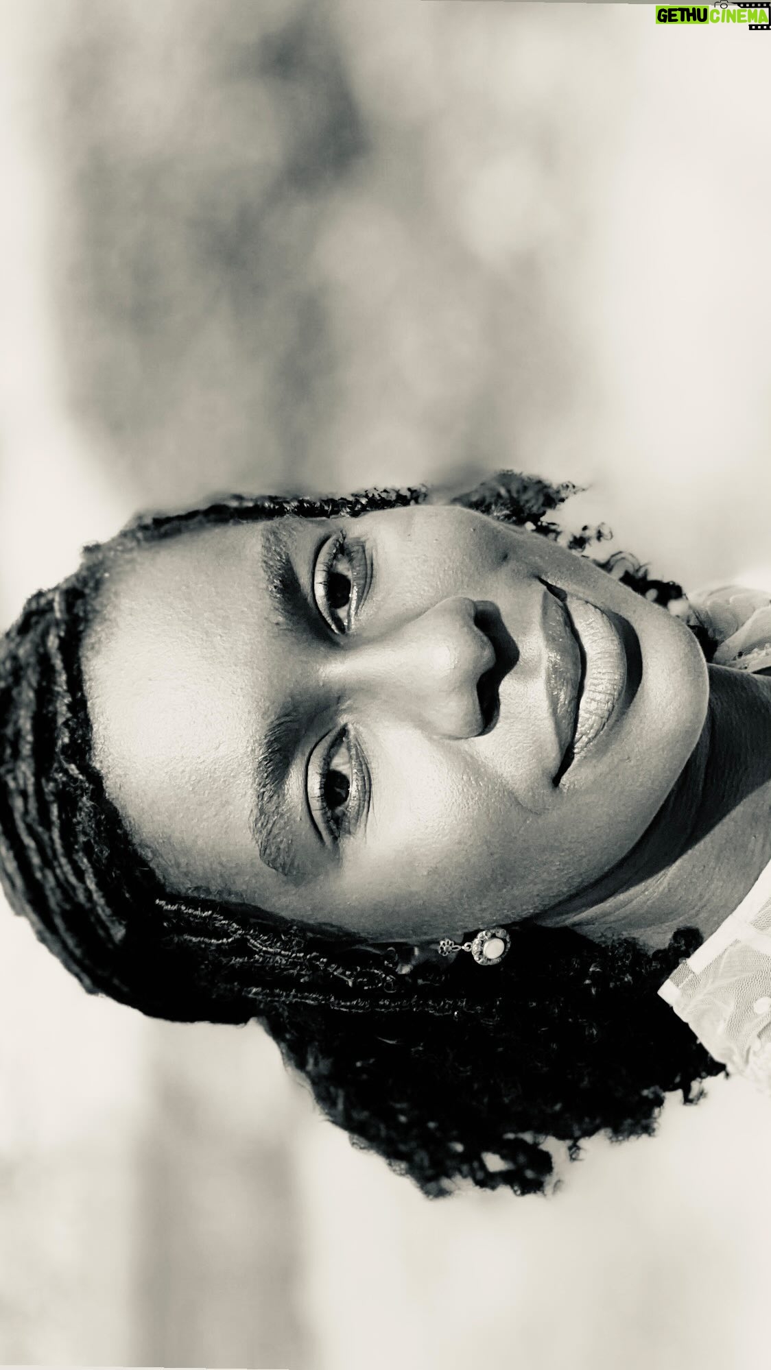Indira Nascimento Instagram - Me despeço hoje da minha personagem Maria no remake de ‘Dona Beja’ para o @maxsteaming 👋🏾🥲 Maria foi um presente maravilhoso, uma personagem complexa e cheia de camadas. Me sinto muito feliz e grata em finalizar esse ciclo, foi uma experiência intensa e muito transformadora. Gratidão aos autores, meus diretores, todos os meus parceiros de cenas# e preparadores. Levo um carinho grande de vocês 🫂✨ @daniel_berlinsky @antoniokarnewale @antoniobarreira26 @hugo.de.sousa @jureboucasbrandao @isadoraferrite @beatriz77 @rodolfosenhor @jejabragio @rogeriosagui @florestaprod @streammaxbr @caimuller @luiza.galvaoleal @henriquemanoelpinho @davidjunior @deborah.evelyn_oficial @catharina.caiado @andreluizmiranda @biancafbin @massafera @pedrofasanaro @bukassakabengele @thalma @erikajanuza @joaohvilla @arilsonlucas @olimpiadanielle @euisabellenassar @pamela.morais.9250 @nikolasantunes @lucaswickhaus @simazzer @kelzyecard @isabelagarcia @ricardo.burgos @nikita_medeiros @jumabolt 💙 . #donabeja #remake ##streamingmax