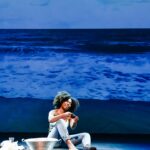 Indira Nascimento Instagram – DIA MUNDIAL DO TEATRO, e eu não poderia deixar de falar para vocês da minha peça, ENSAIO SOBRE TER VOZ. 
O TEATRO é o meu lugar preferido no mundo, é lá que a Magia e a Cura da nossa alma acontece. Viva o TEATRO, hoje e para todo sempre!