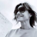 Ingrid Chauvin Instagram – Je vous laisse faire la légende de ce réel 😂😍. On vous embrasse fort . Belle soirée à tous 🌸. @philippewarrin #ambiance #rire #mdr #together #forever #beautyfullife