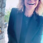 Ingrid Chauvin Instagram - Tu mets ta tenue de princesse maman ? Ne jamais contrarier nos enfants et ça tombe bien !!! Aujourd’hui est un autre grand jour 🤍. Encore un projet , une nouvelle belle aventure , mais vous en saurez davantage un peu plus tard ….😅. J adore cette tenue @grunge_mama , et vous ? Comme toujours , des plus confortable et original 🌸. #newproject #shoping #clothes #blackandwhitephotography #partenariat