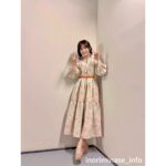 Inori Minase Instagram - 恐竜超伝説2 公開記念舞台挨拶🦕✨ ありがとうございましたー！ 植田監督、小林先生と共にワクワクする恐竜トークに花が咲きましたっ。この映画は好奇心スイッチをたくさん押してれる映像となっています！ぜひ劇場で🦖 #ダーウィンが来た