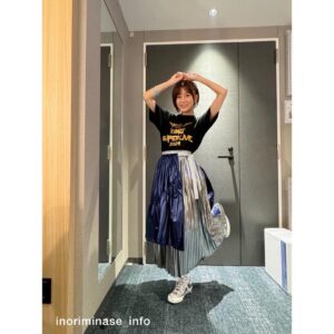 Inori Minase Instagram - #キンスパ2024 day2ありがとうございました！
今の気持ちを表す言葉が思い浮かばぬ故感想はラジオ等で放出したいと思います…
何はともあれ…！最高でしたー！たくさんの愛に感謝です！