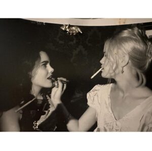 Ione Skye Instagram - Photo album Sunday slides. 🧺🐯🥣📸🩵