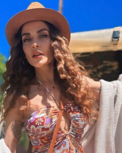 Actress İpek Bağrıaçık HD Instagram Photos and Wallpapers April 2024