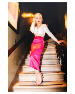 İpek Erdem Instagram - İyi seneleeerr!😚🥳

Fotoğraf: @emrekapcak “Benim İstanbul’um” serisinden @karakoygumruk 
Kıyafet: @graceupofficial @boreal.brandlifting 
Saç, makyaj: @galatano5beauty