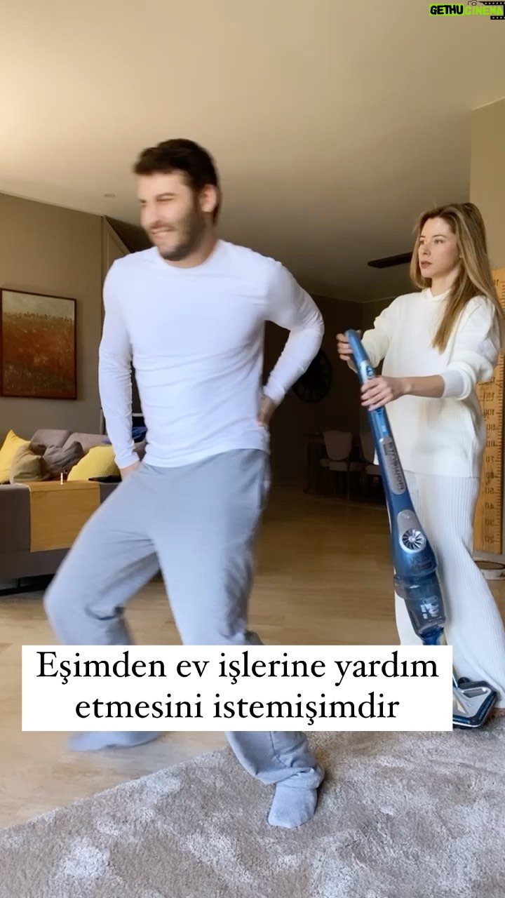 İpek Yaylacıoğlu - 29.6K Likes - Bizde durumlar bu şekilde 🤣 Sizde de böyle mi? W/@ustahakan ❣️ #evişi #evtemizliği