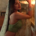 Ira Sone Instagram – Elegance is quite 🌼

.
.

#explore #explorepage #saree #sareelove #sareelover #sareeindia #weddingsaree #wedding #weddingdress